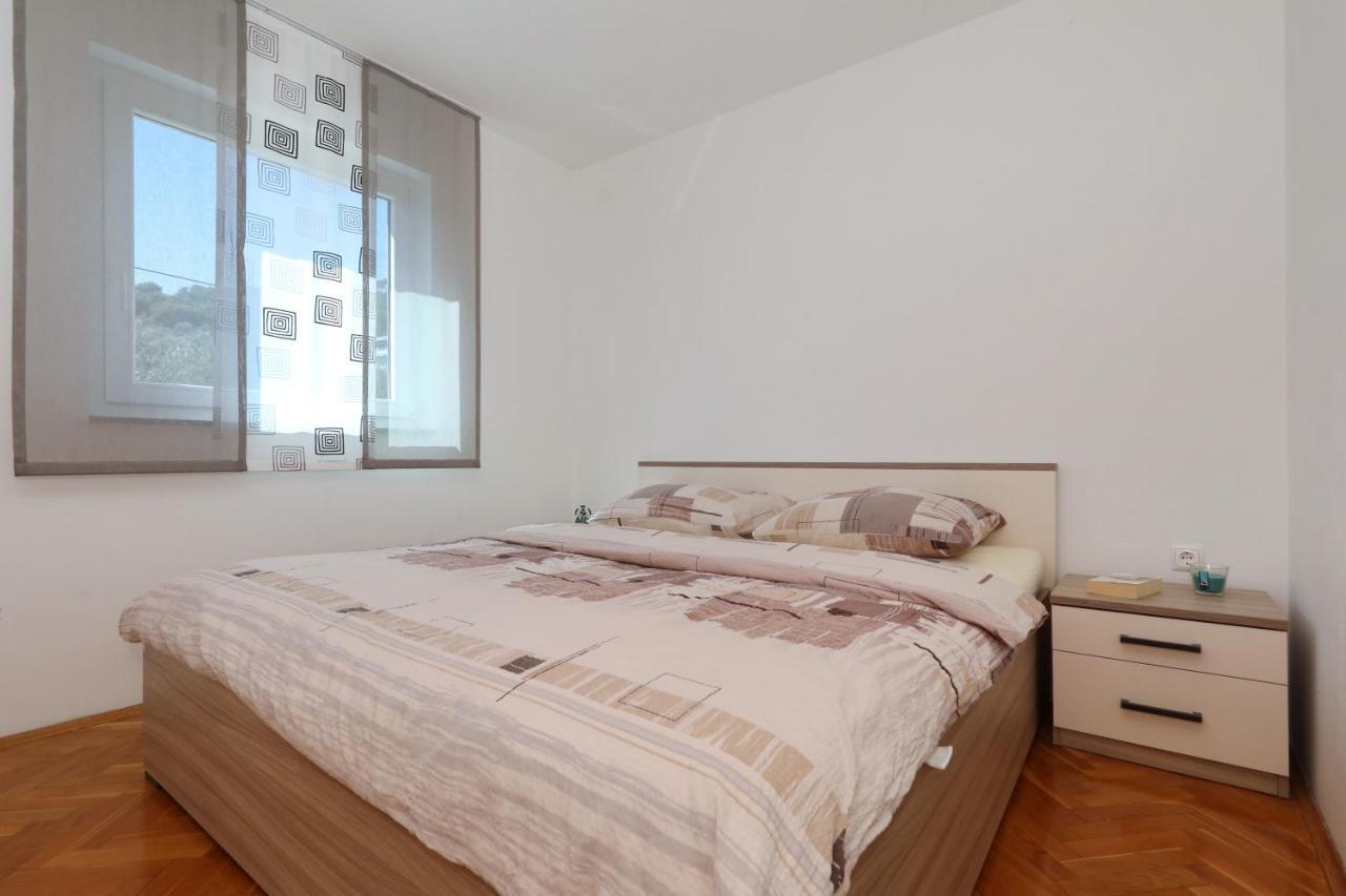 Apartment Dora Preko Ngoại thất bức ảnh