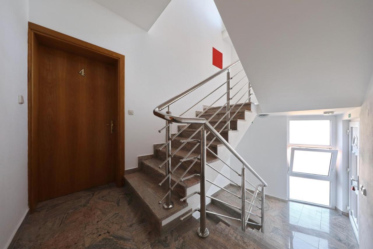 Apartment Dora Preko Ngoại thất bức ảnh