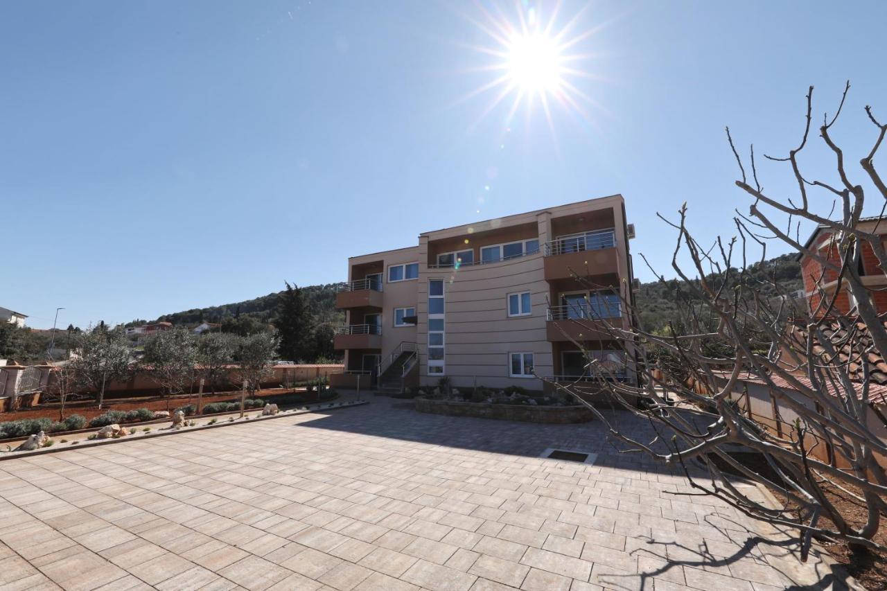 Apartment Dora Preko Ngoại thất bức ảnh